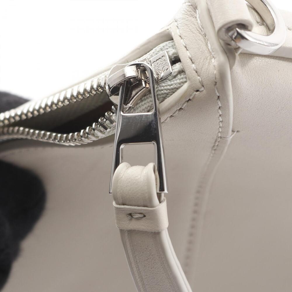 LOEWE Puzzlefold Pouch Clutch Bag Leather White - Picture 9 of 9